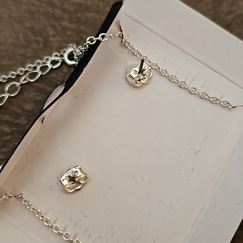 AVON Antique Style Colletta Faux Sapphire Holiday Necklace Earrings Set - Picture 3 of 5